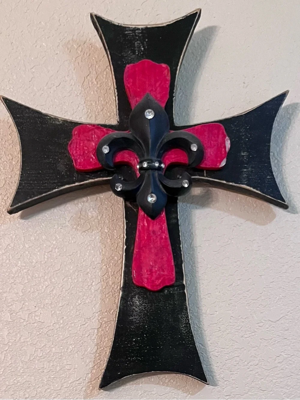 Black and Hot Pink Fleur-de-Lis Wall Cross - Home Wall Decor